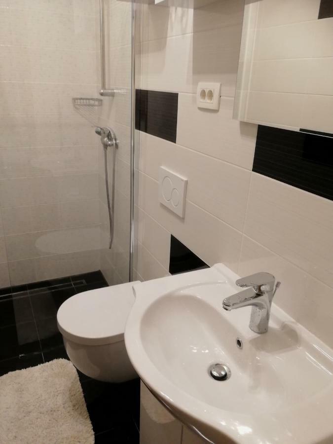 Apartma Rok Ankaran Luaran gambar